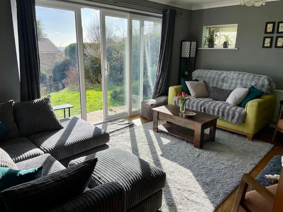 Stunning Charmouth Property With Bay Views! Kültér fotó