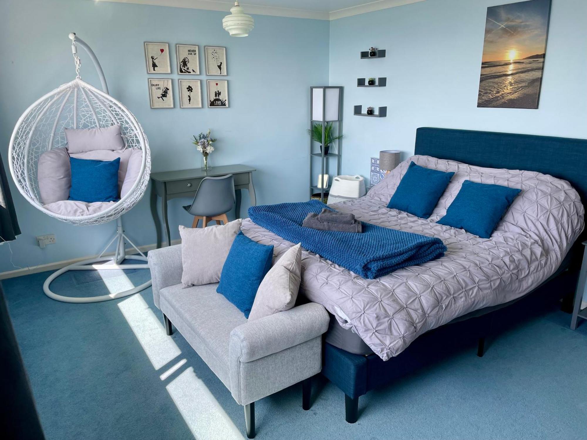 Stunning Charmouth Property With Bay Views! Kültér fotó
