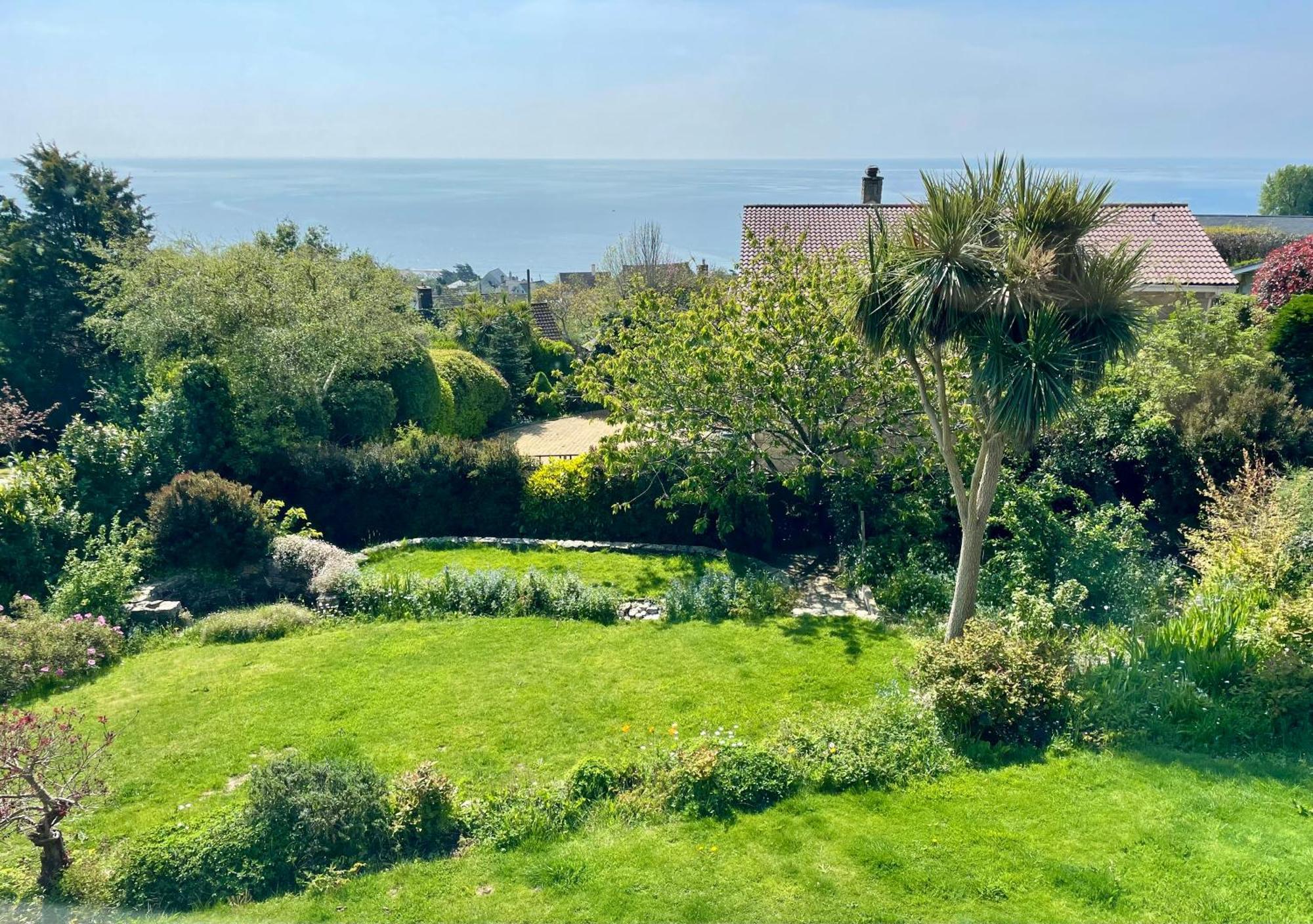 Stunning Charmouth Property With Bay Views! Kültér fotó