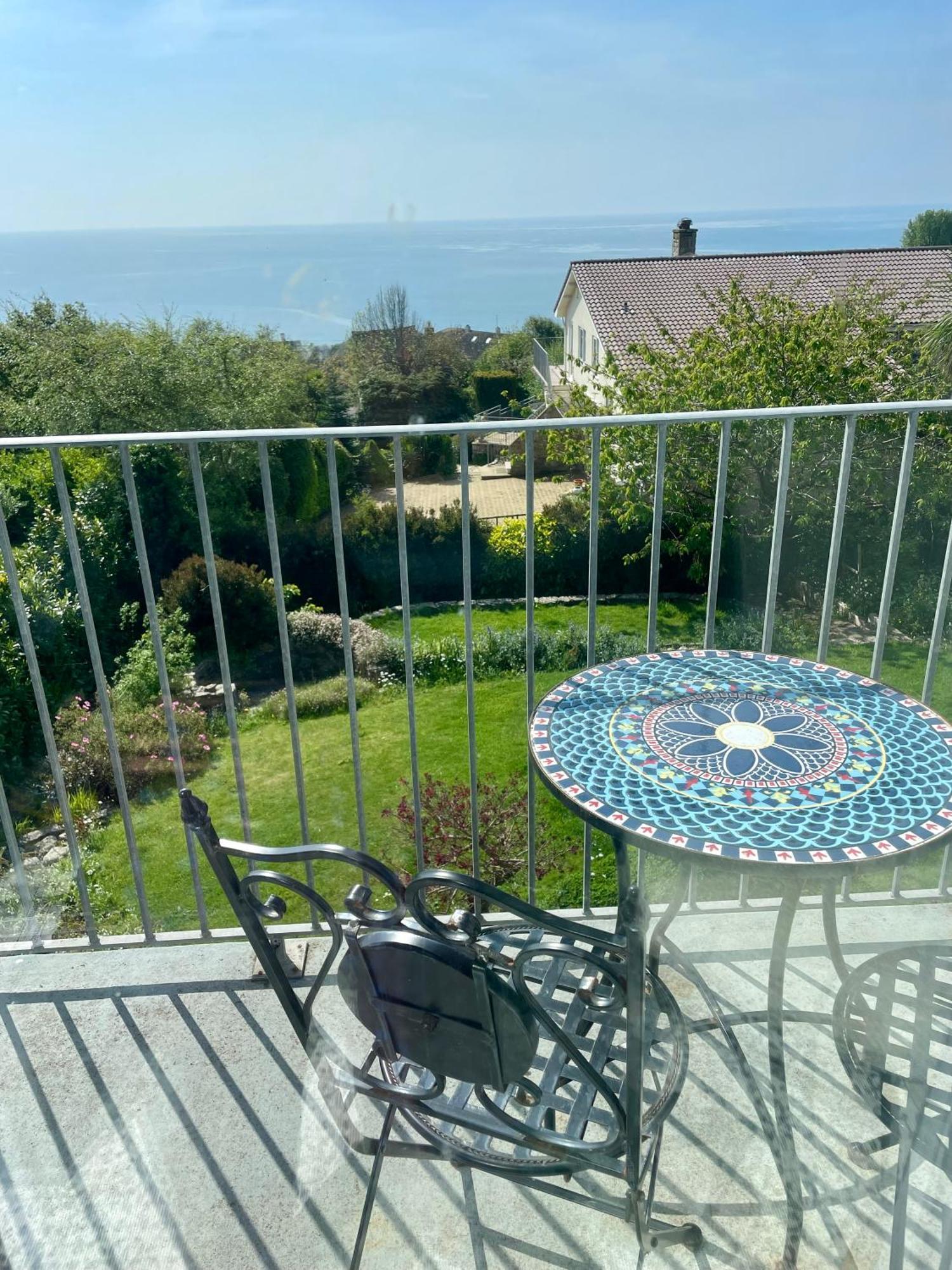 Stunning Charmouth Property With Bay Views! Kültér fotó