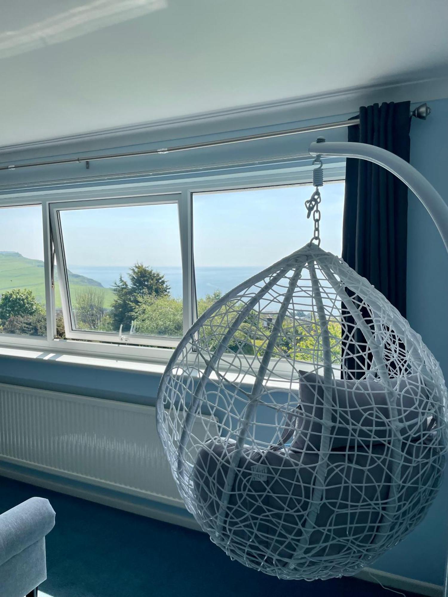 Stunning Charmouth Property With Bay Views! Kültér fotó