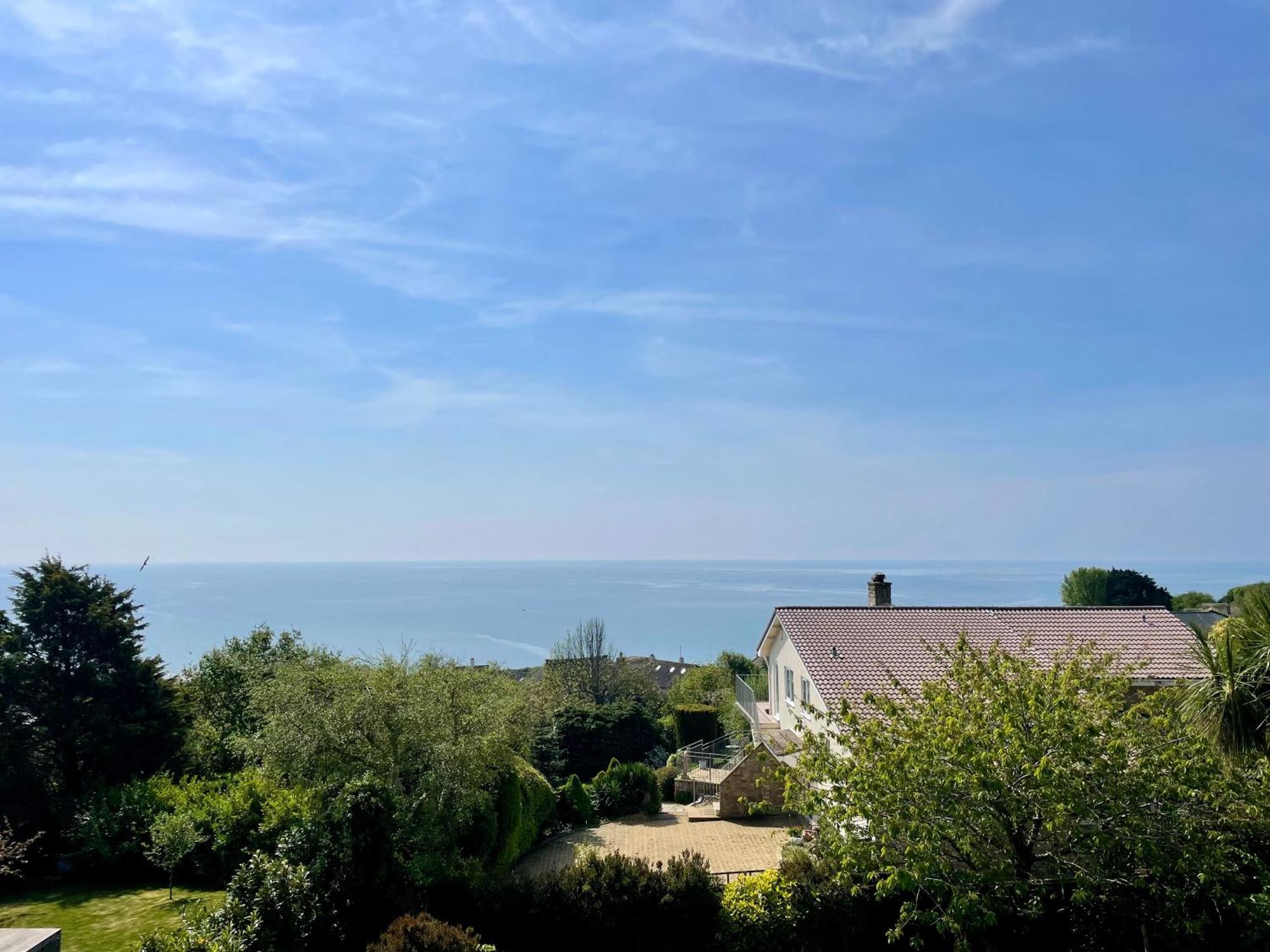 Stunning Charmouth Property With Bay Views! Kültér fotó